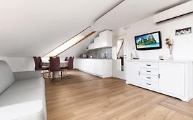 Luxury Dante Apartment With Terrace