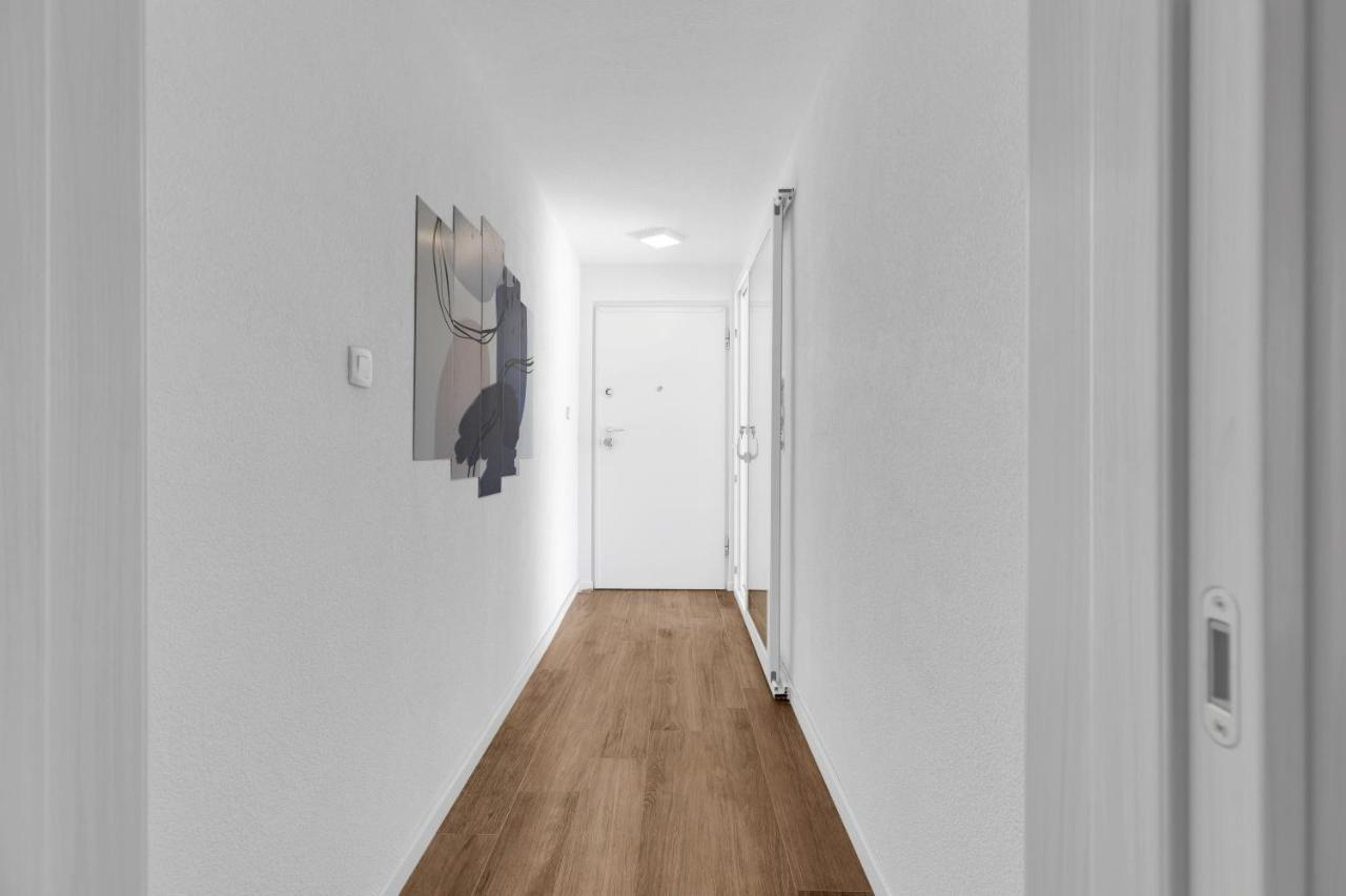 Luxury Dante Apartment With Terrace Split Exterior photo